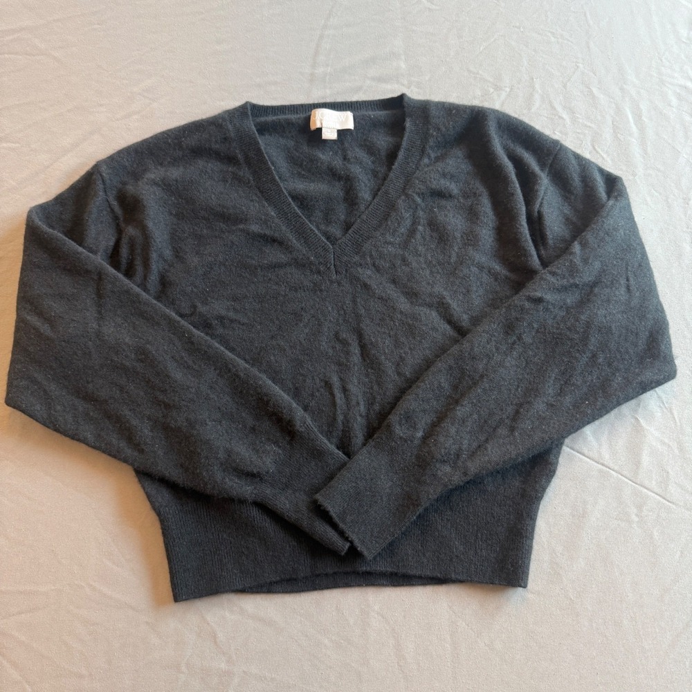 J.Crew 100% Cashmere V-Neck Sweater Women M Black Luxurious Premium Minimalist